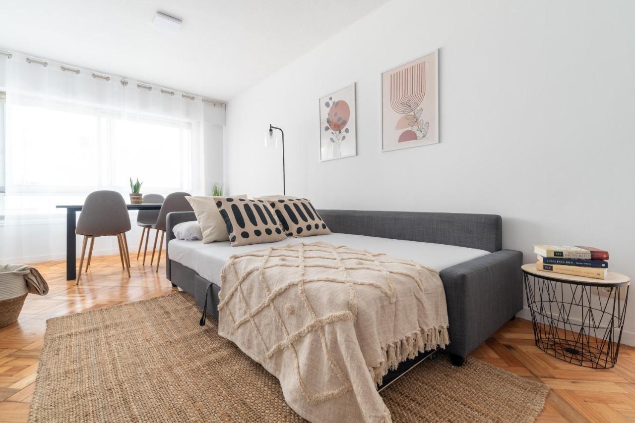 Moderno Apartamento Con Parking Apartment Vigo Luaran gambar
